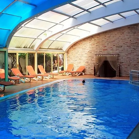 Hotell Cle 4*