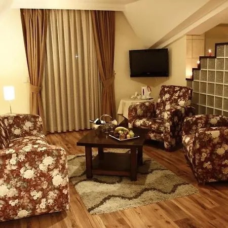 Hotel Cle 4*